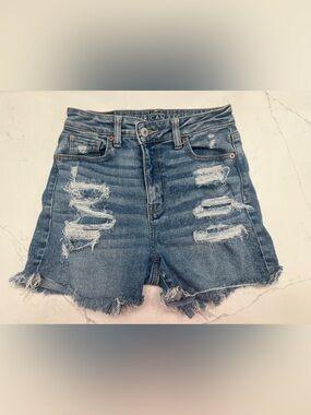 American Eagle Mom Short, Distressed Cutoff Denim Jean Shorts, Size 0/25, EUC
